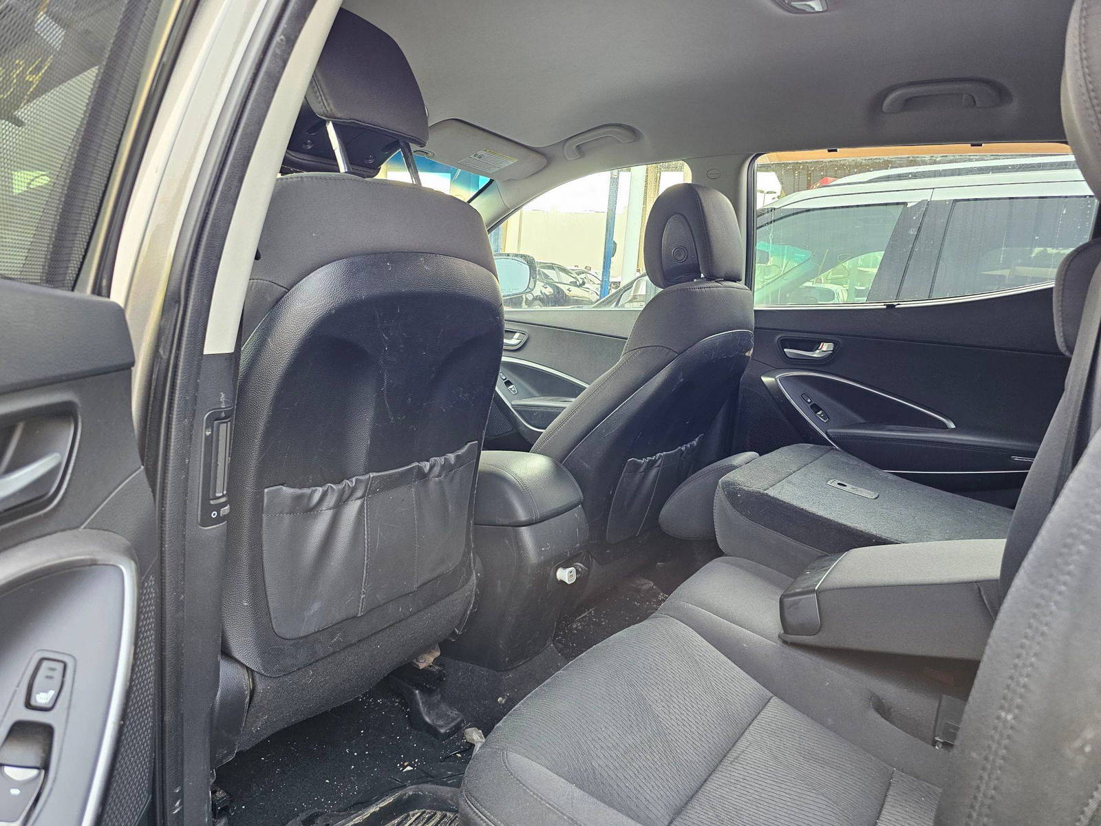 2018 HYUNDAI SANTA FE SPORT — 174481 KM — Lot 20205477 — Souq - Marhaba Auctions Used Cars - Image 6