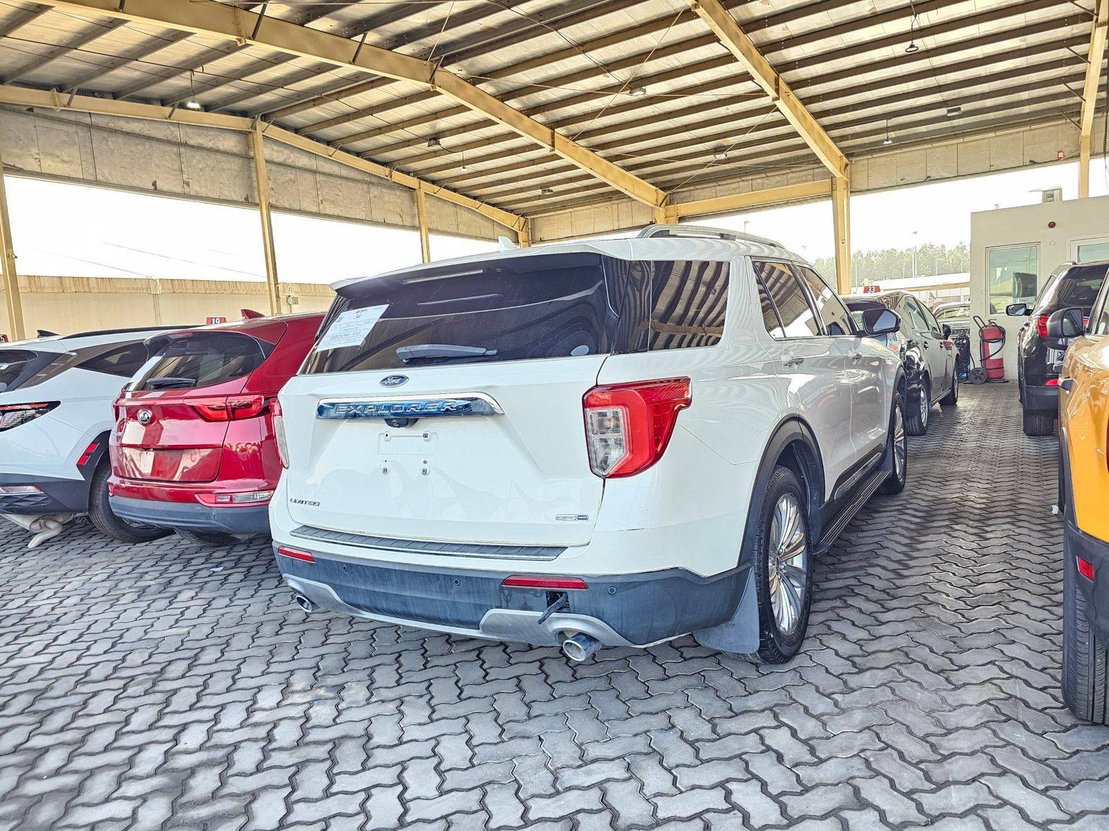 2020 FORD EXPLORER — 66719 KM — Lot LGC70083 — Souq - Marhaba Auctions Used Cars - Image 3