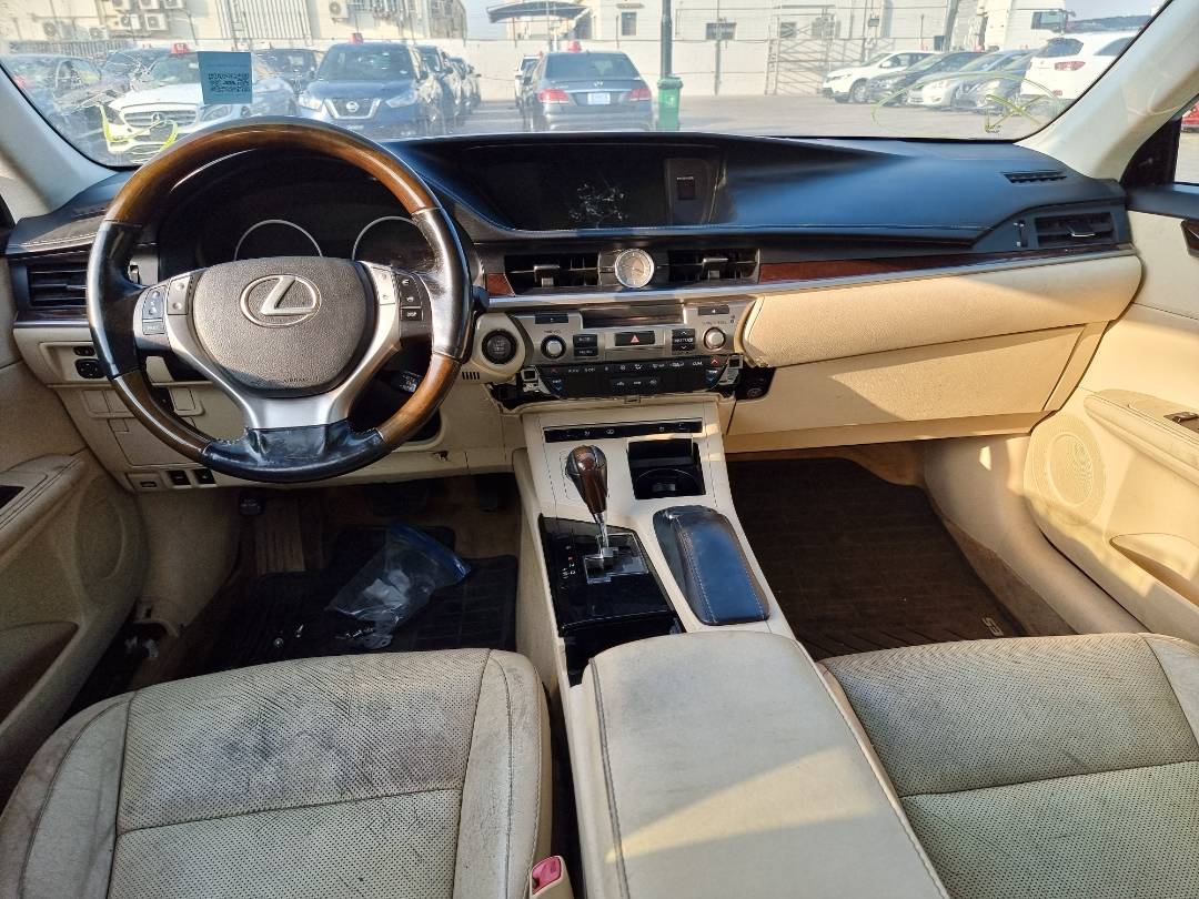 2015 LEXUS ES 350 — 219970 Miles — Lot 125487 — Main - Marhaba Auctions Used Cars - Image 7