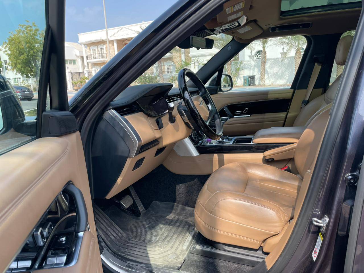 LAND ROVER RANGE ROVER 2023 - Marhaba Auction Used Cars - Image 8