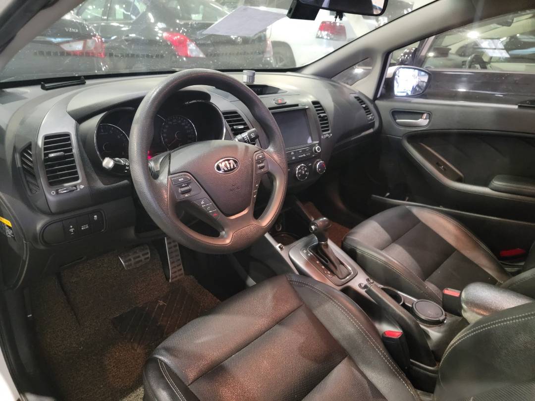 2014 KIA K3 — 144987 KM — Lot 868847 — Main - Marhaba Auctions Used Cars - Image 9