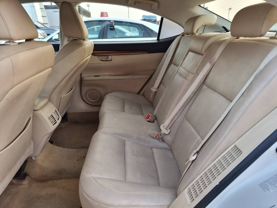 2013 LEXUS ES 300H — 162753 Miles — Lot D2013023 — Ind. 12 - Marhaba Auctions Used Cars - Image 7