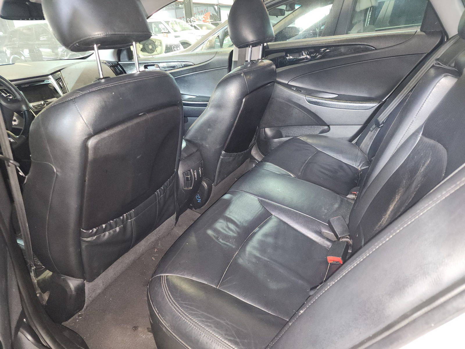 HYUNDAI SONATA 2011 - Marhaba Auction Used Cars - Image 7