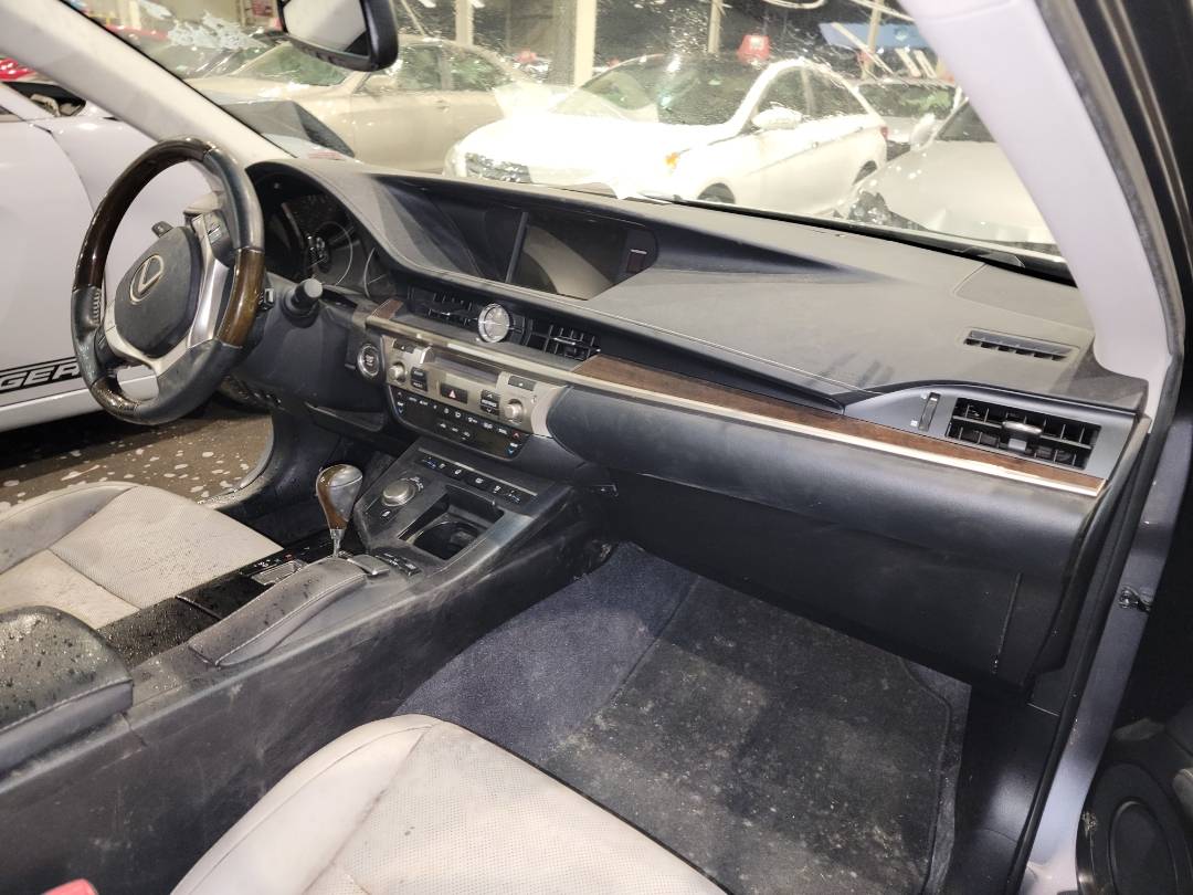 2014 LEXUS ES 350 — 119368 Miles — Lot E2135302 - Marhaba Auctions Used Cars - Image 4