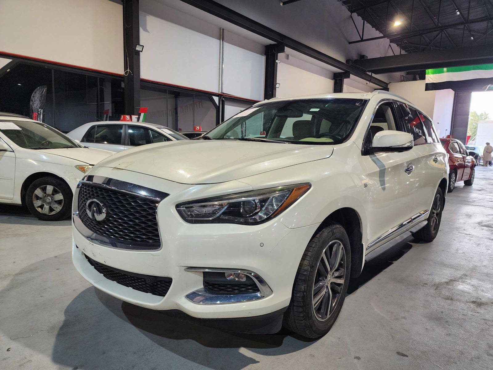 2017 INFINITI QX60 — 77541 Miles — Lot 40198731 — Al Quoz - Marhaba Auctions Used Cars - Image 3