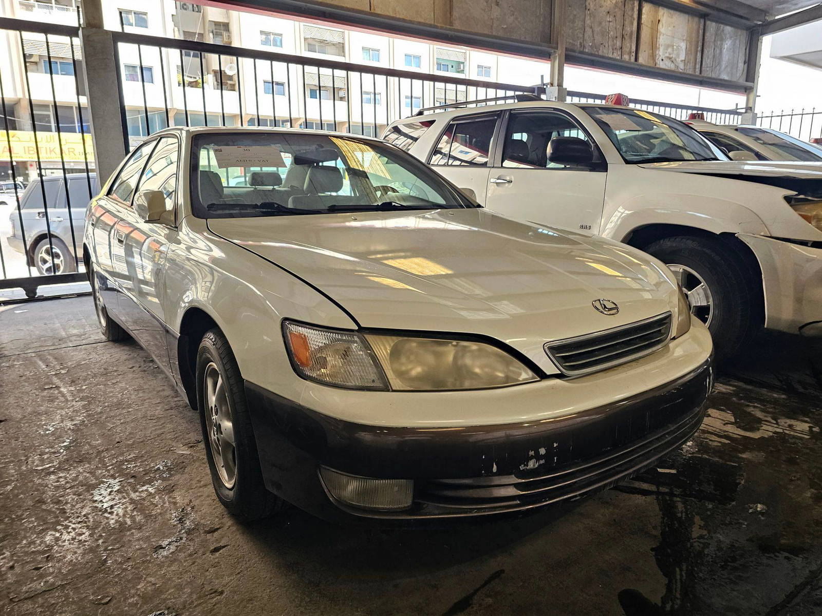 1997 LEXUS ES 300 — 209254 Miles — Lot 5003146 - Marhaba Auctions Used Cars - Image 3