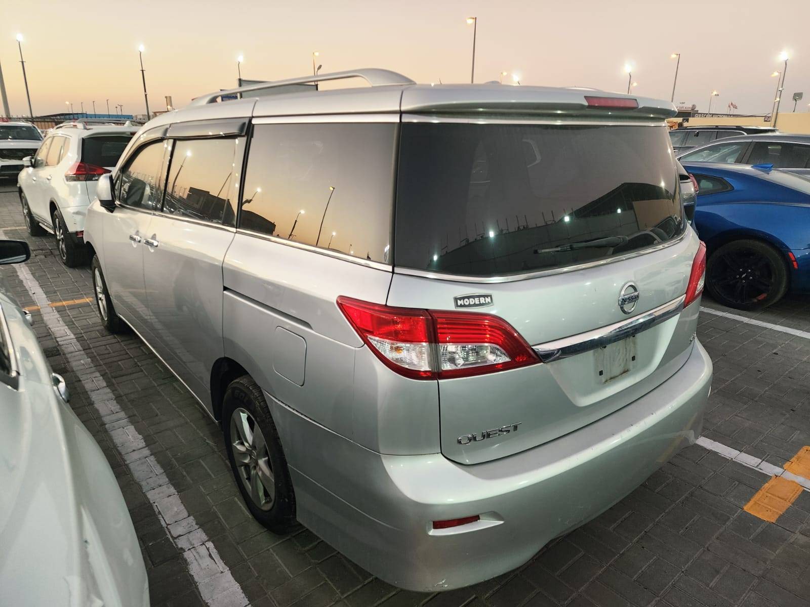 NISSAN QUEST