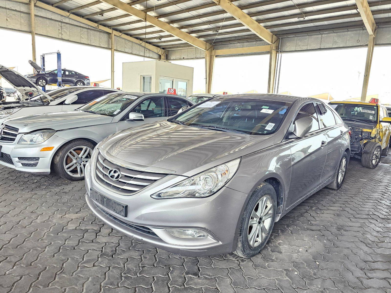2012 HYUNDAI SONATA — 156116 KM — Lot 423859 — Souq - Marhaba Auctions Used Cars - Image 5