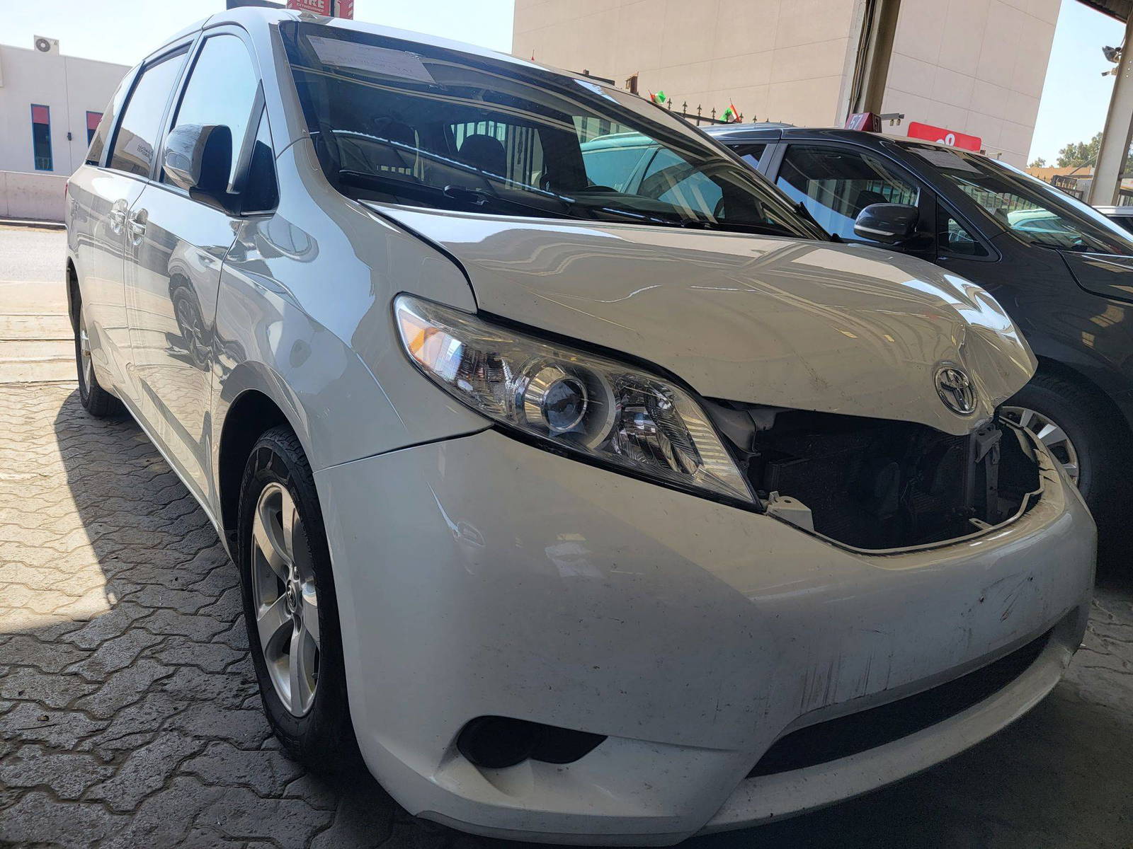 2015 TOYOTA SIENNA — 190816 Miles — Lot S582774 — Main - Marhaba Auctions Used Cars - Image 6