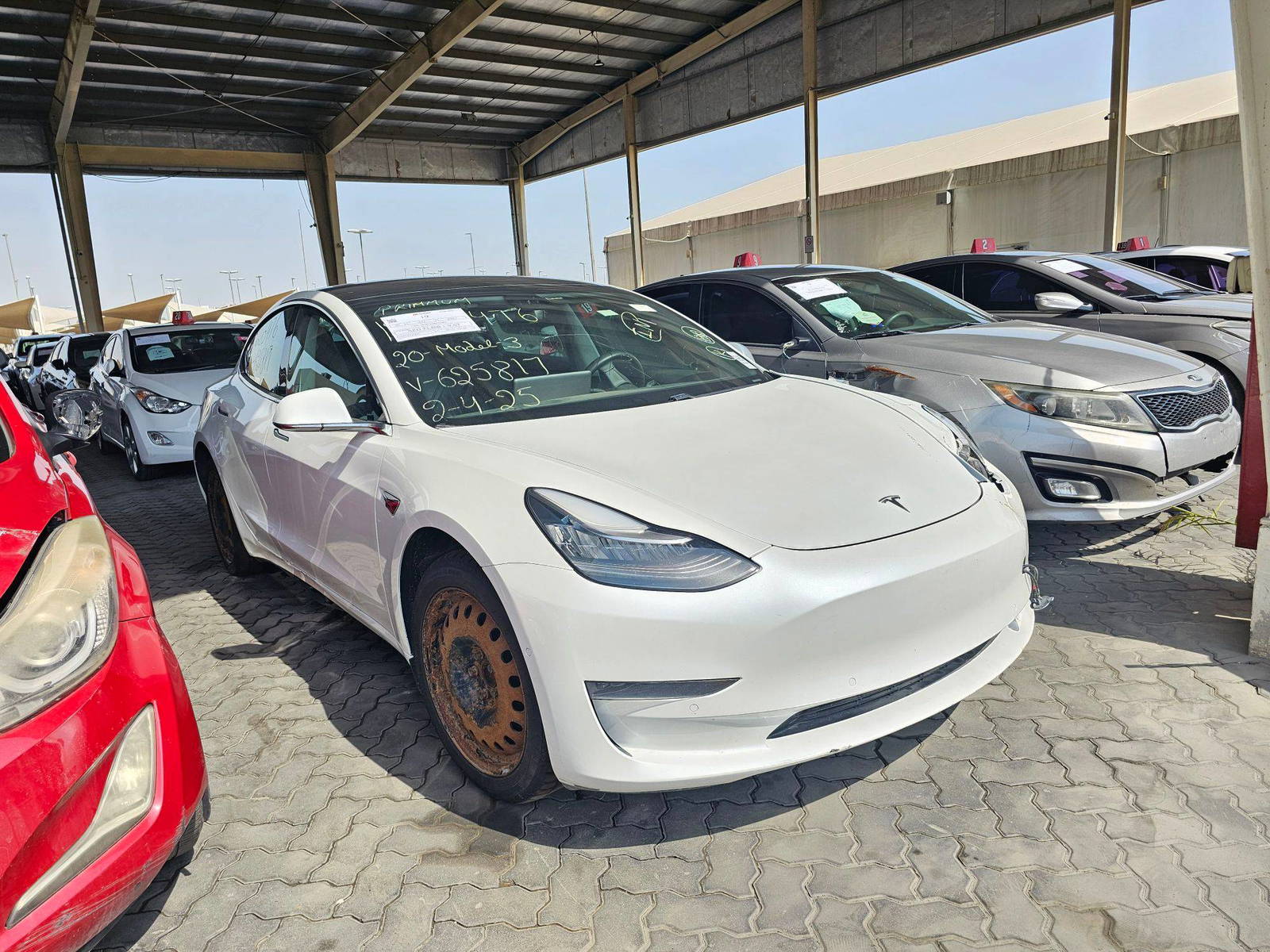 2020 TESLA MODEL 3 — 121681 KM — Lot LF625817 — Ind. 12 - Marhaba Auctions Used Cars - Image 4