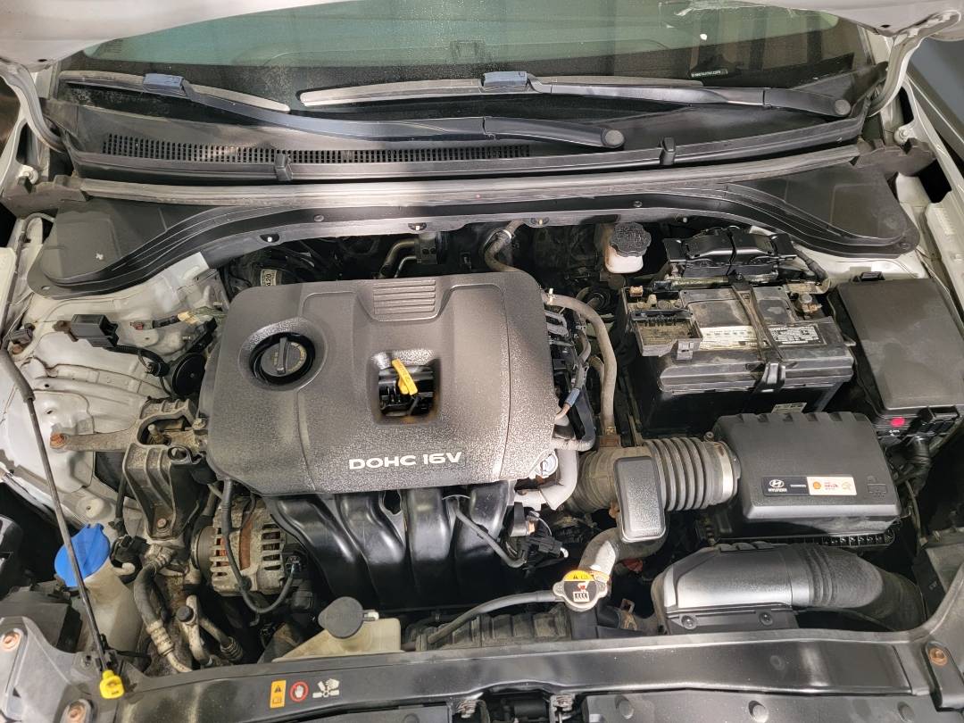 2017 HYUNDAI ELANTRA — 90472 Miles — Lot U112878 - Marhaba Auctions Used Cars - Image 8
