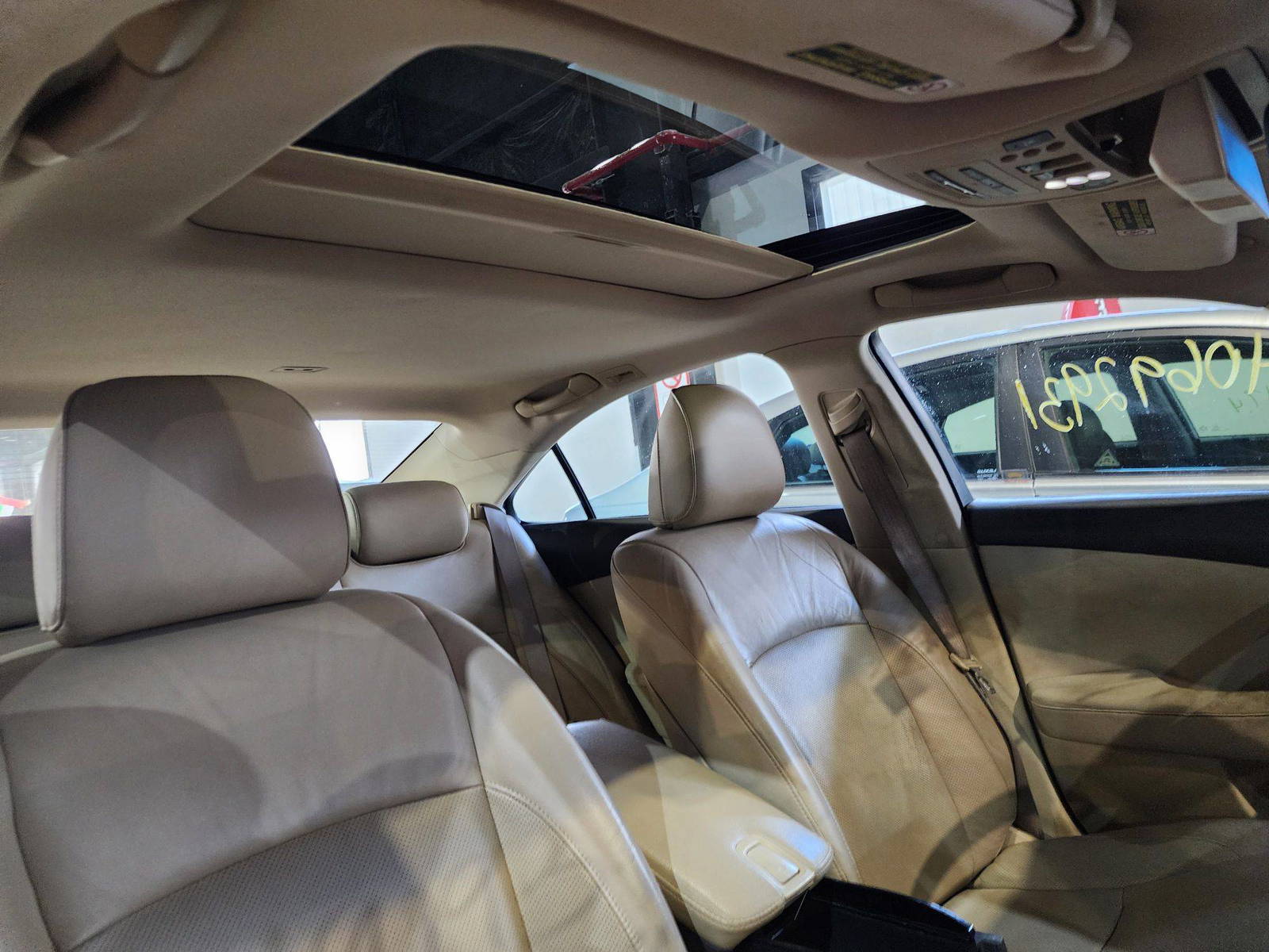 2008 LEXUS ES 350 — 227656 Miles — Lot 40692931 — Al Quoz - Marhaba Auctions Used Cars - Image 10
