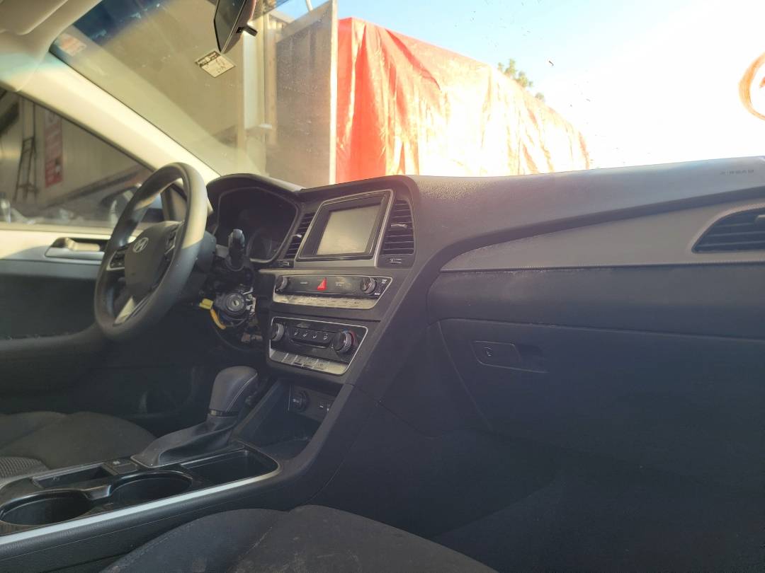 2018 HYUNDAI SONATA — 67790 Miles — Lot 700372 — Main - Marhaba Auctions Used Cars - Image 6