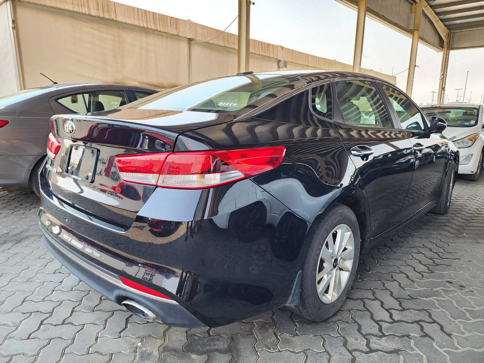 2017 KIA OPTIMA — 113882 Miles — Lot 56954584 — Souq - Marhaba Auctions Used Cars - Image 3