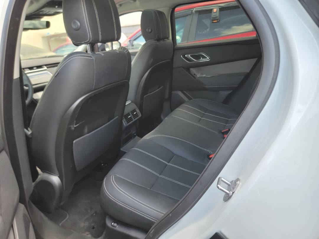 2019 LAND ROVER RANGE ROVER — 37664 KM — Lot 215186 — Main - Marhaba Auctions Used Cars - Image 6