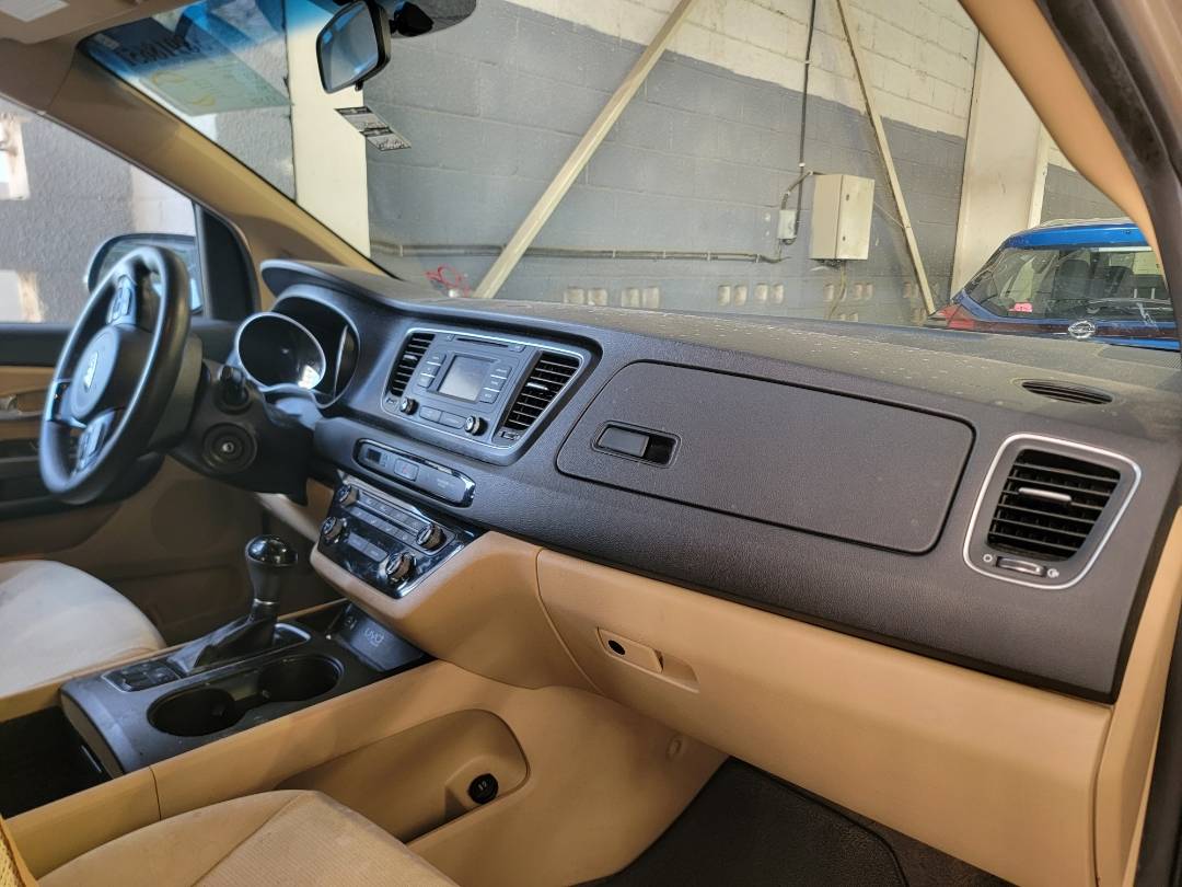 2015 KIA SEDONA — 159316 Miles — Lot 38918651 - Marhaba Auctions Used Cars - Image 5