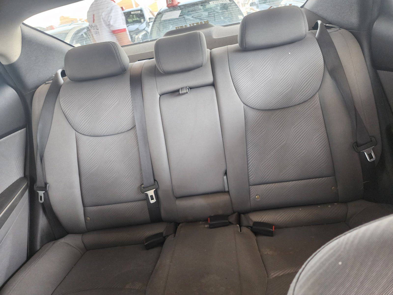 2012 HYUNDAI ELANTRA — 195735 Miles — Lot 38289741 — Souq - Marhaba Auctions Used Cars - Image 8