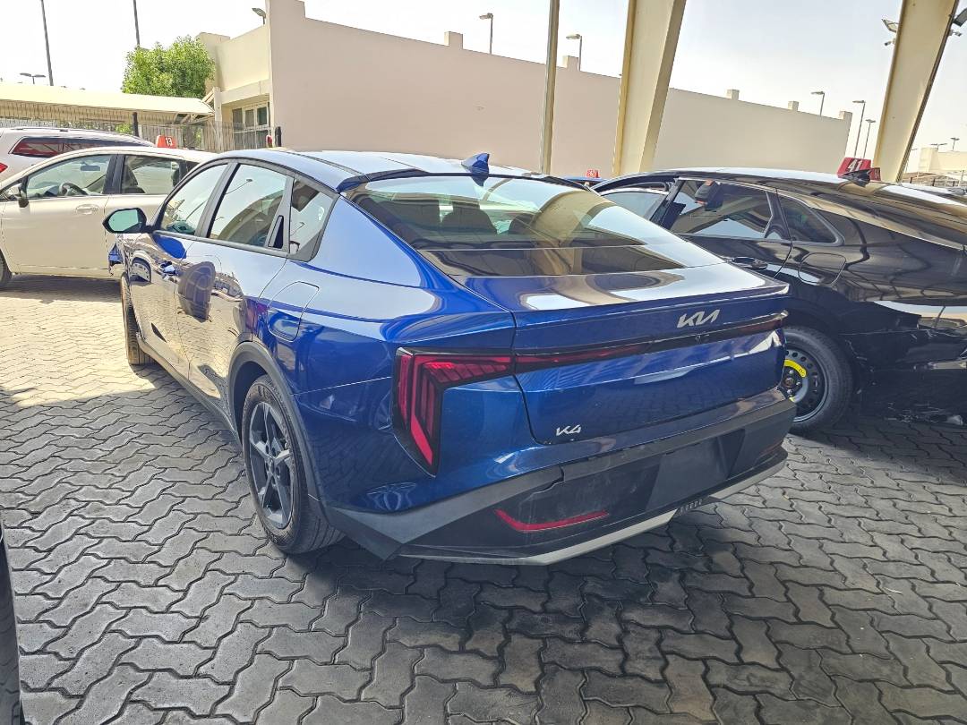 KIA K4