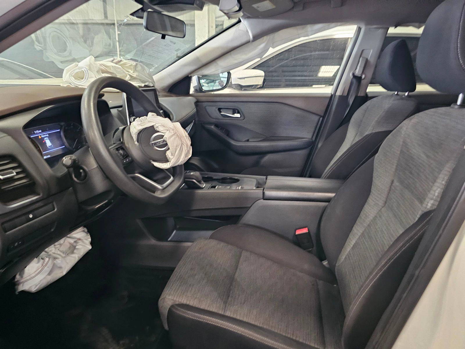 NISSAN ROGUE 2021 - Marhaba Auction Used Cars - Image 8
