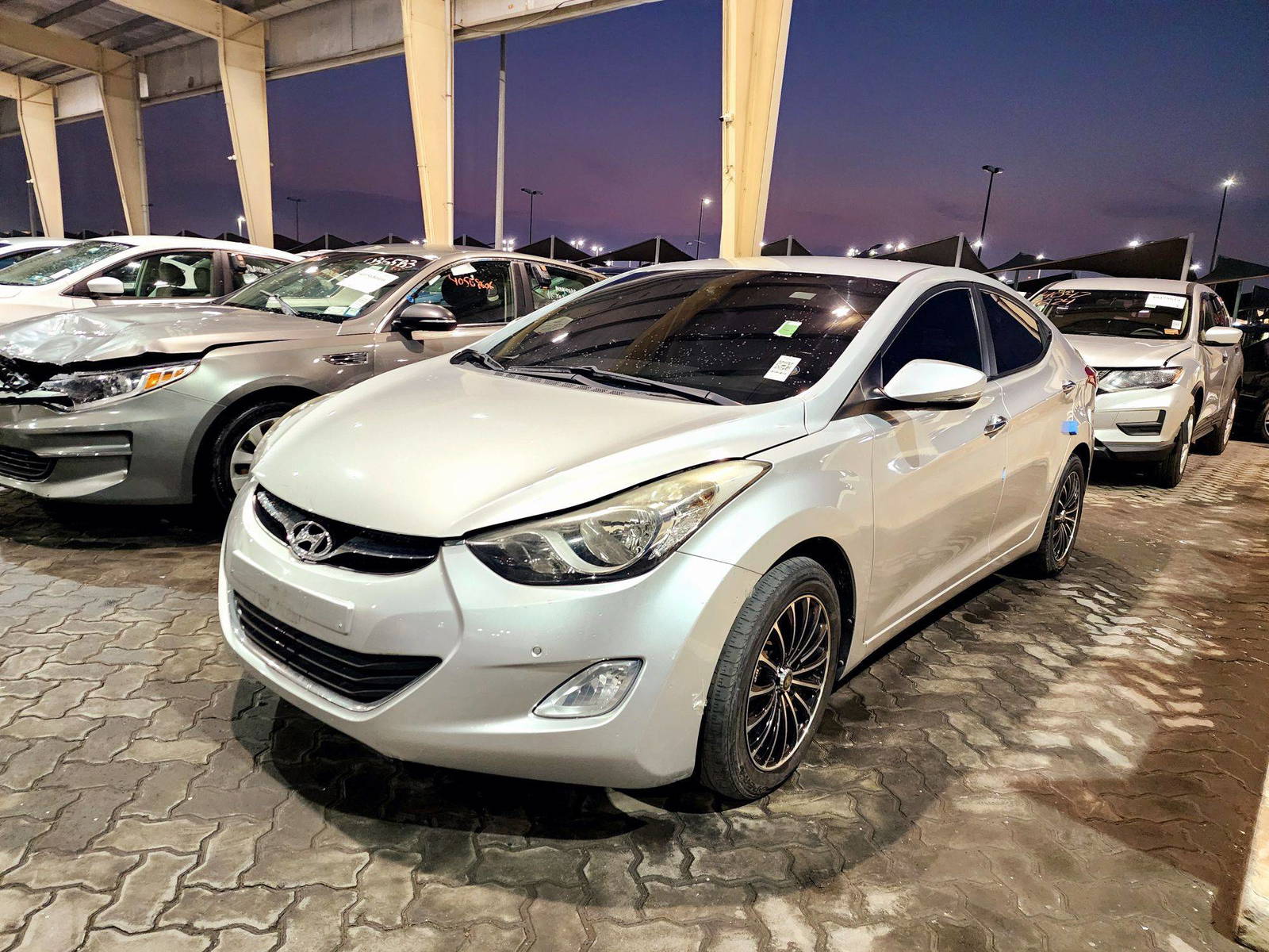 2013 HYUNDAI AVANTE — 156517 KM — Lot 643809 — Souq - Marhaba Auctions Used Cars - Image 5