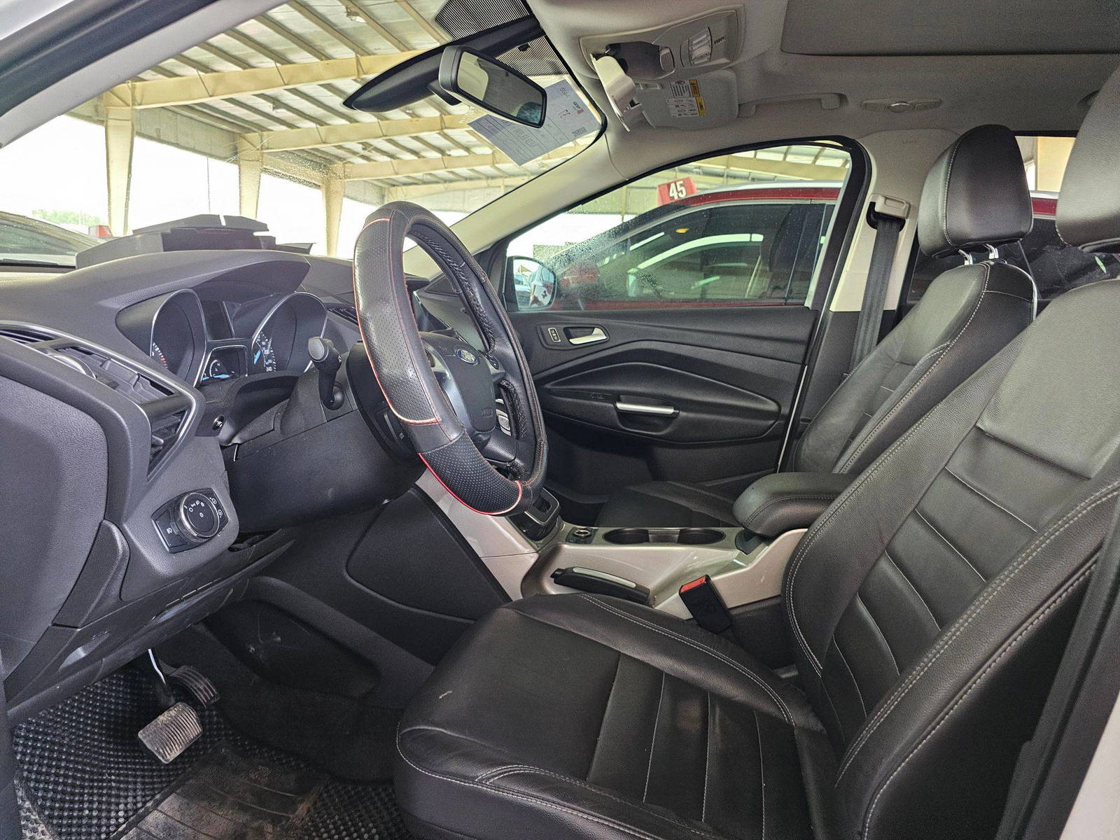 2013 FORD ESCAPE — 152293 KM — Lot 27361 — Main - Marhaba Auctions Used Cars - Image 9