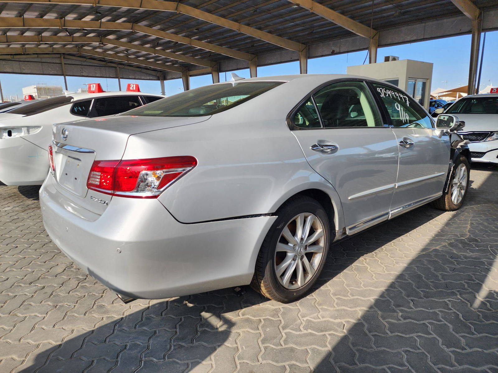 2012 LEXUS ES 350 — 156315 Miles — Lot 37594447 — Souq - Marhaba Auctions Used Cars - Image 3