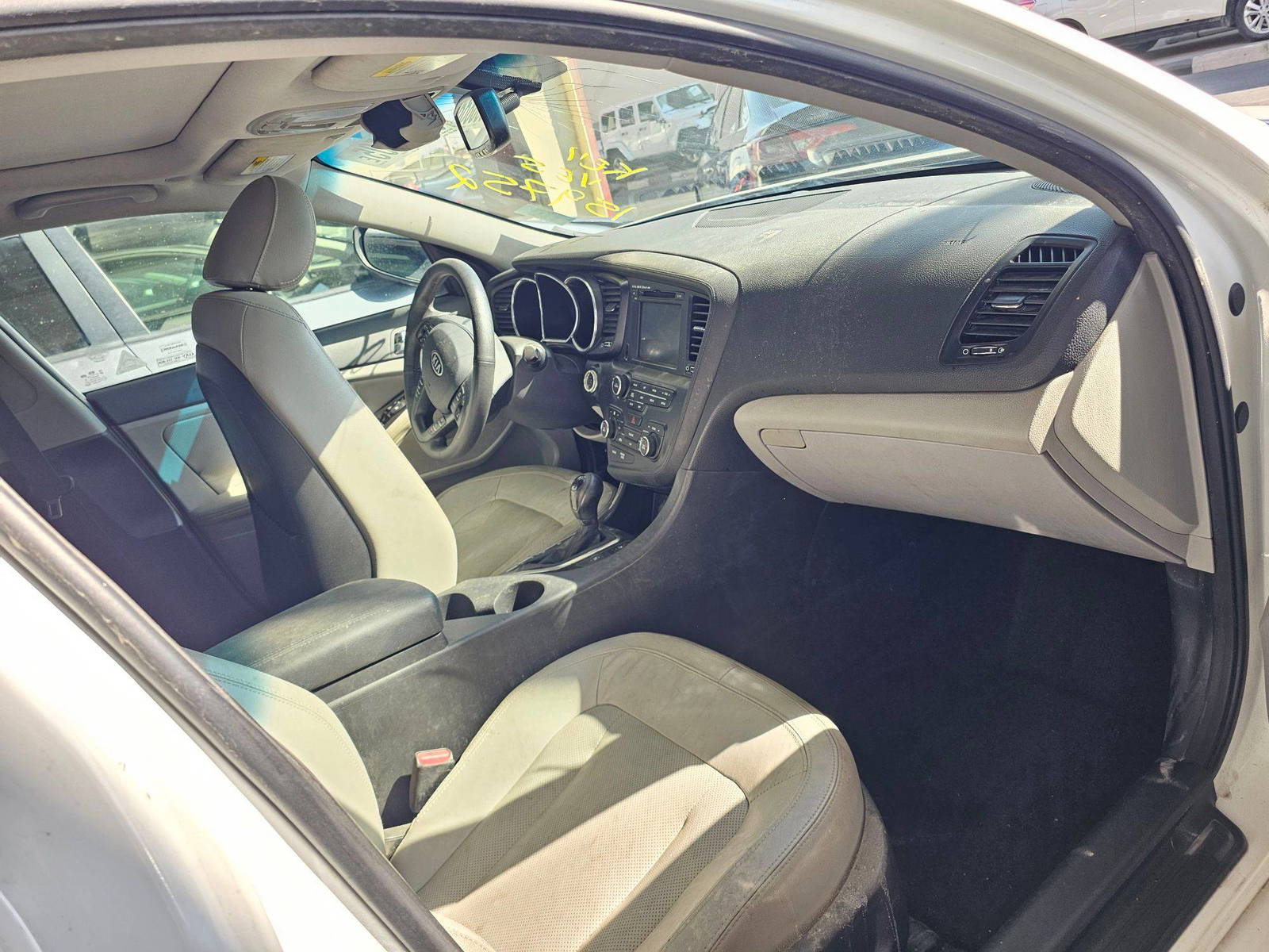 2011 KIA OPTIMA — 122430 Miles — Lot XB5159752 — Souq - Marhaba Auctions Used Cars - Image 9