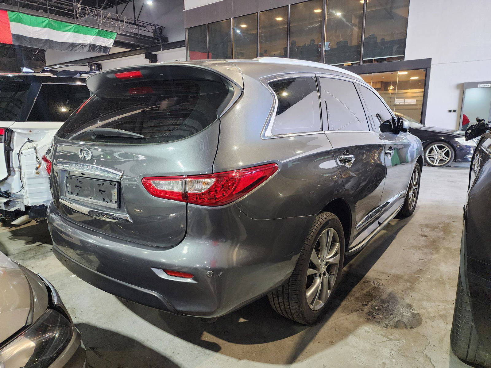 2015 INFINITI QX60 — 190941 KM — Lot 542091 — Al Quoz - Marhaba Auctions Used Cars - Image 5
