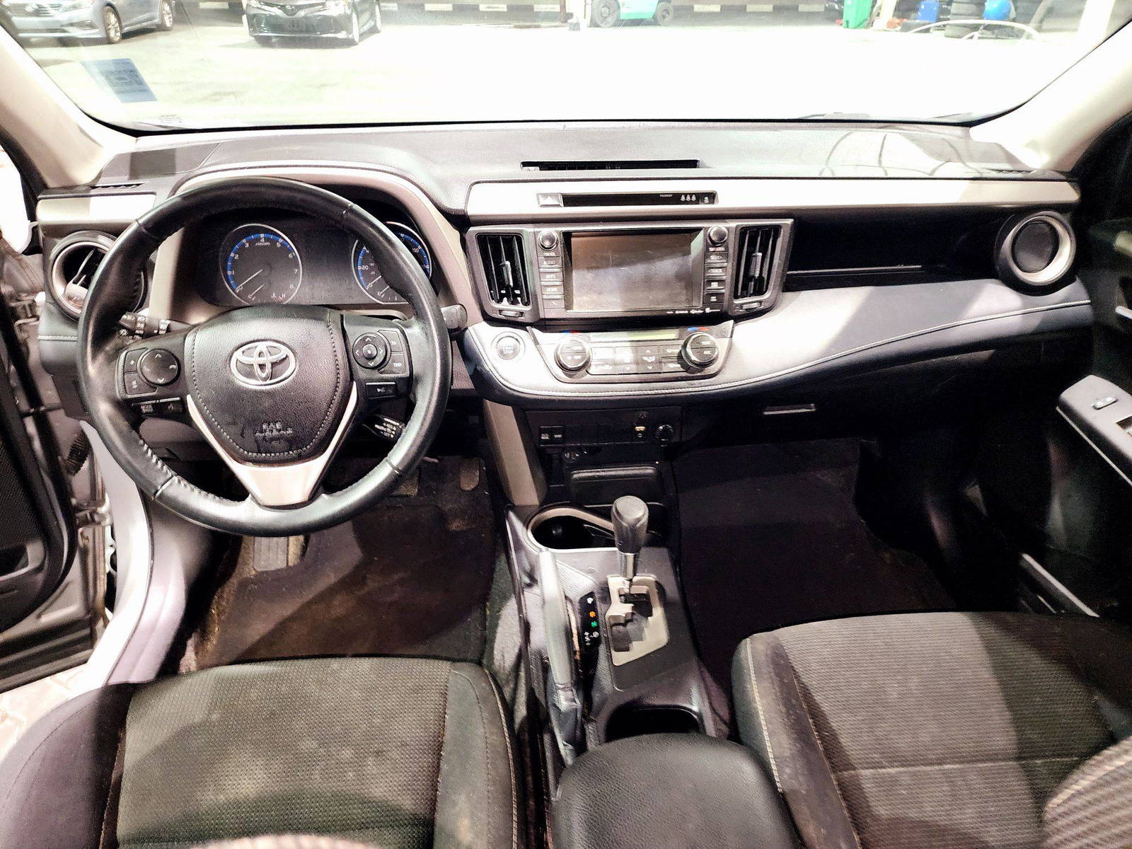 2018 TOYOTA RAV4 — 86894 Miles — Lot 78082834 — Souq - Marhaba Auctions Used Cars - Image 7
