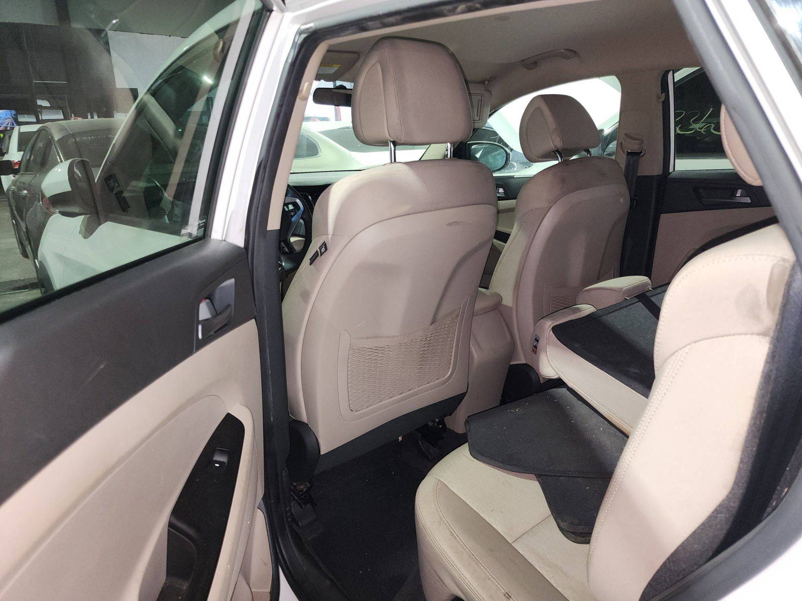 HYUNDAI TUCSON 2017 - Marhaba Auction Used Cars - Image 7