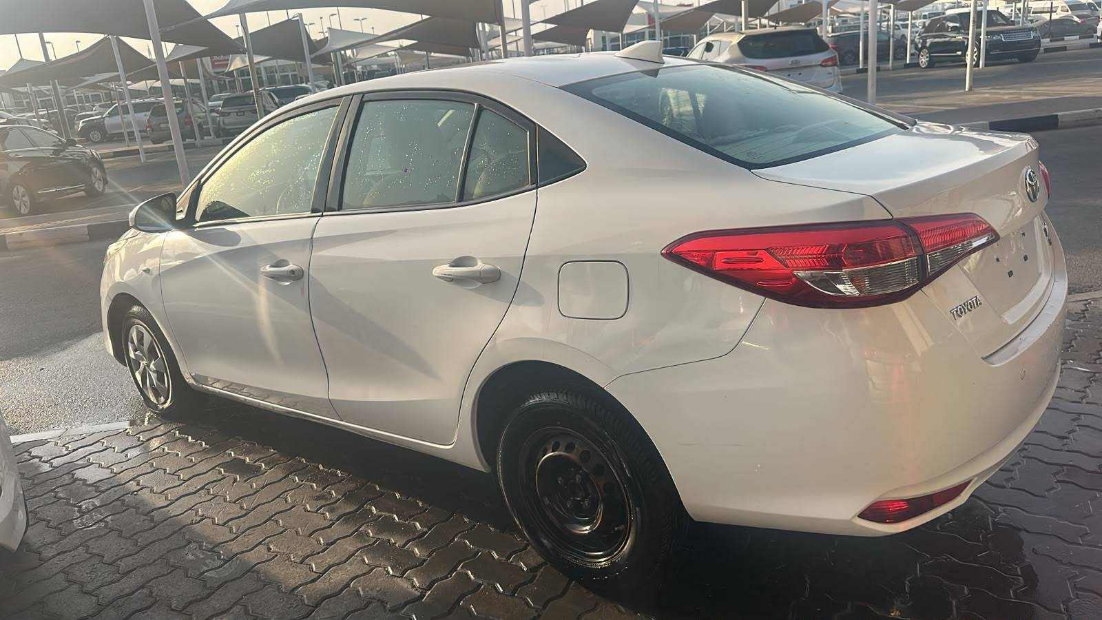 2019 TOYOTA YARIS — 163250 KM — Lot 3K2056793 — Souq - Marhaba Auctions Used Cars - Image 4