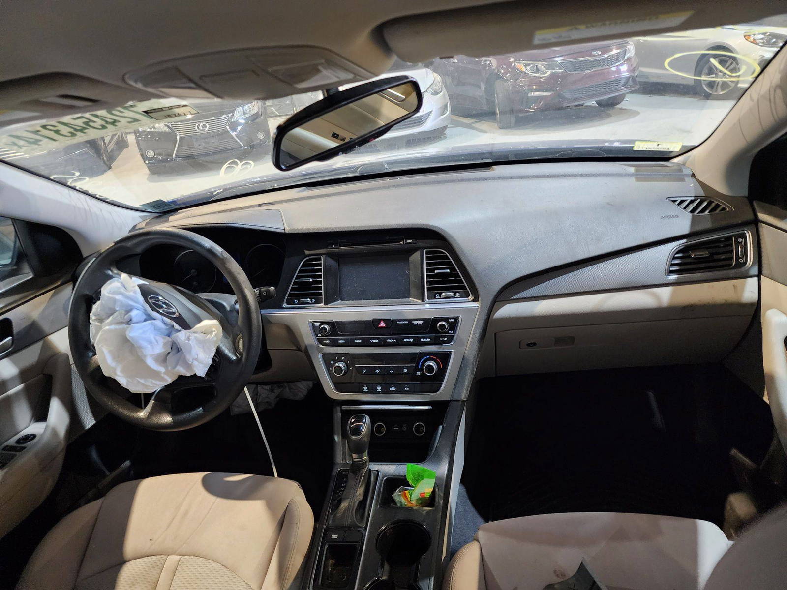 2016 HYUNDAI SONATA — 187637 Miles — Lot 72454314 — Al Quoz - Marhaba Auctions Used Cars - Image 8