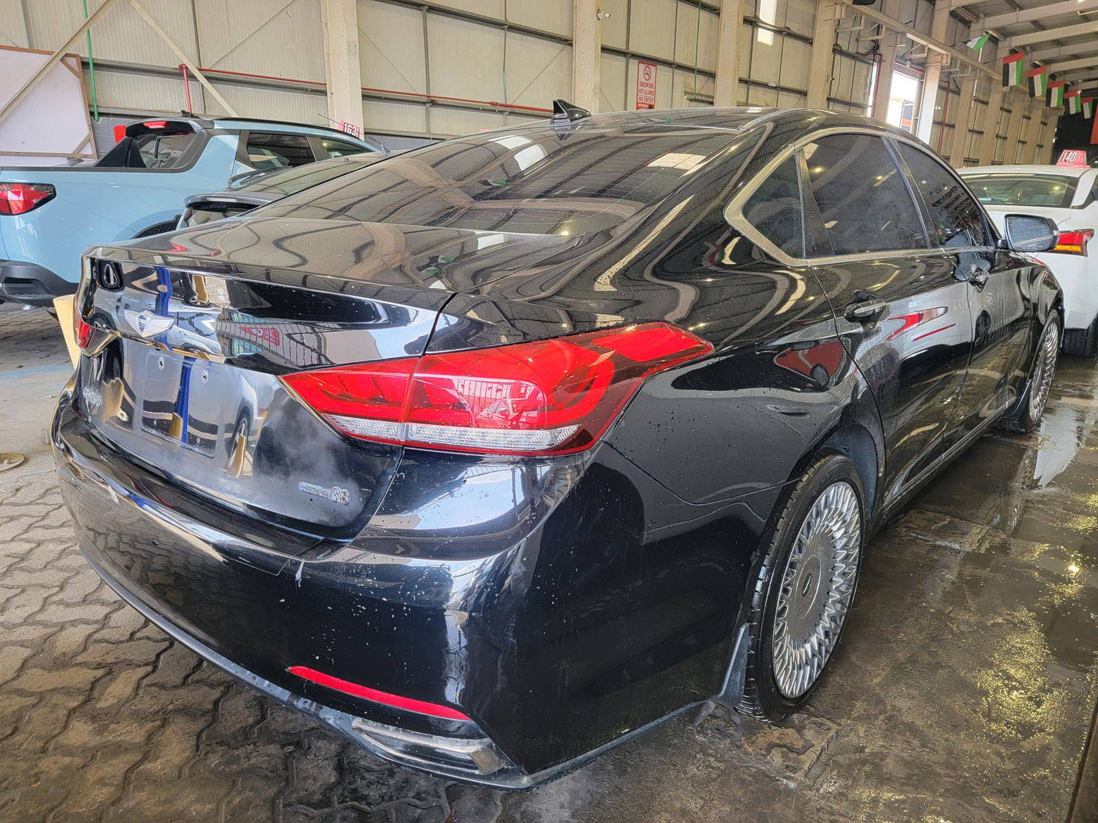 HYUNDAI GENESIS 2015 - Marhaba Auction Used Cars - Image 4