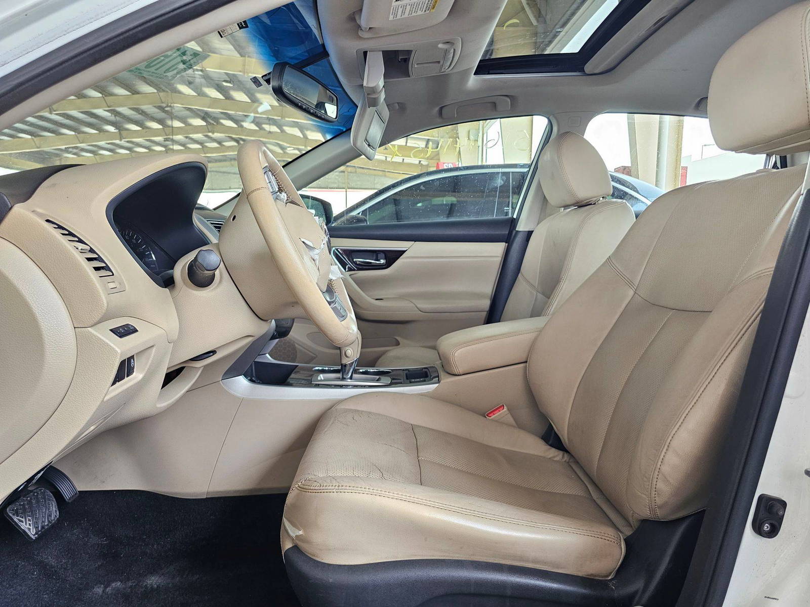 2015 NISSAN ALTIMA — 125803 Miles — Lot 6FC210057 — Souq - Marhaba Auctions Used Cars - Image 9