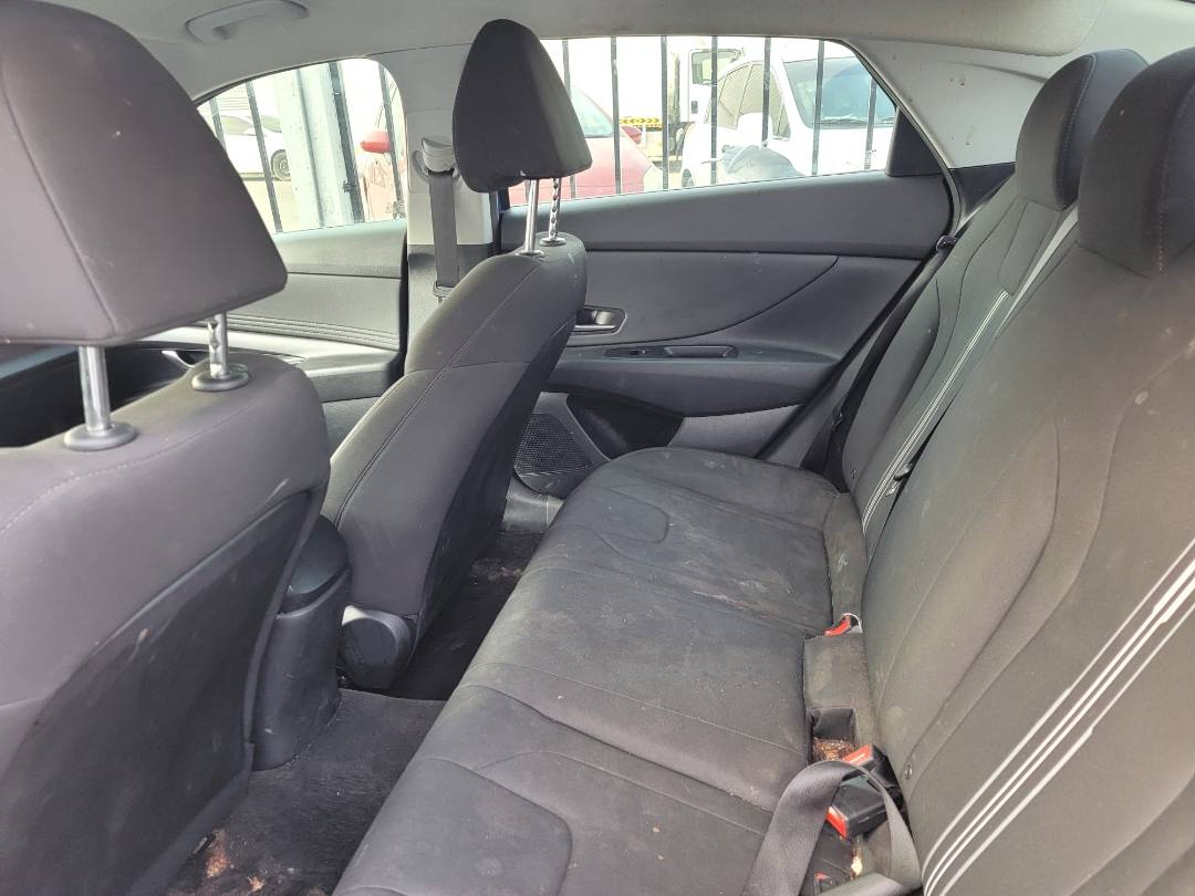 2021 HYUNDAI ELANTRA — 43071 Miles — Lot 37648010 - Marhaba Auctions Used Cars - Image 5
