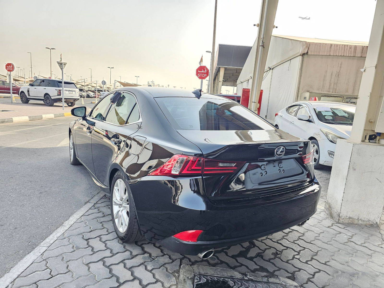 2016 LEXUS IS 200T — 187150 Miles — Lot 23G5018446 — Souq - Marhaba Auctions Used Cars - Image 5