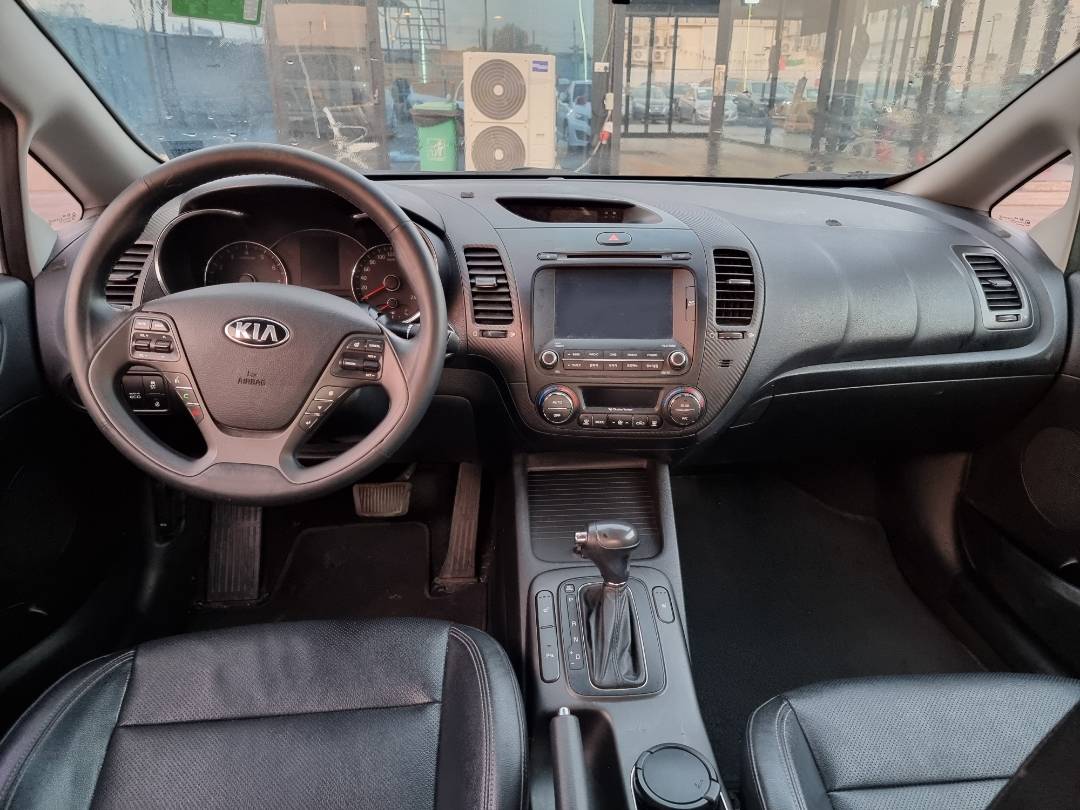 2013 KIA K3 — 253591 KM — Lot 124587 — Souq - Marhaba Auctions Used Cars - Image 7