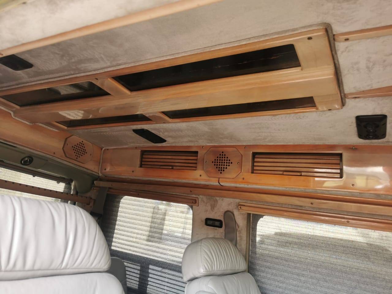 1997 GMC Safari V — Lot 6VB512671 — Souq - Marhaba Auctions Used Cars - Image 10