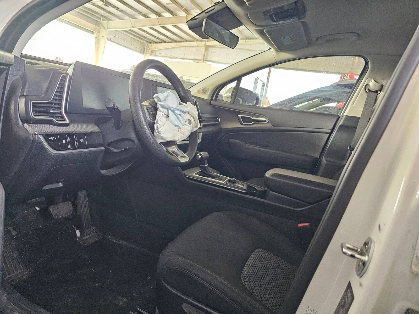 KIA SPORTAGE 2023 - Marhaba Auction Used Cars - Image 8