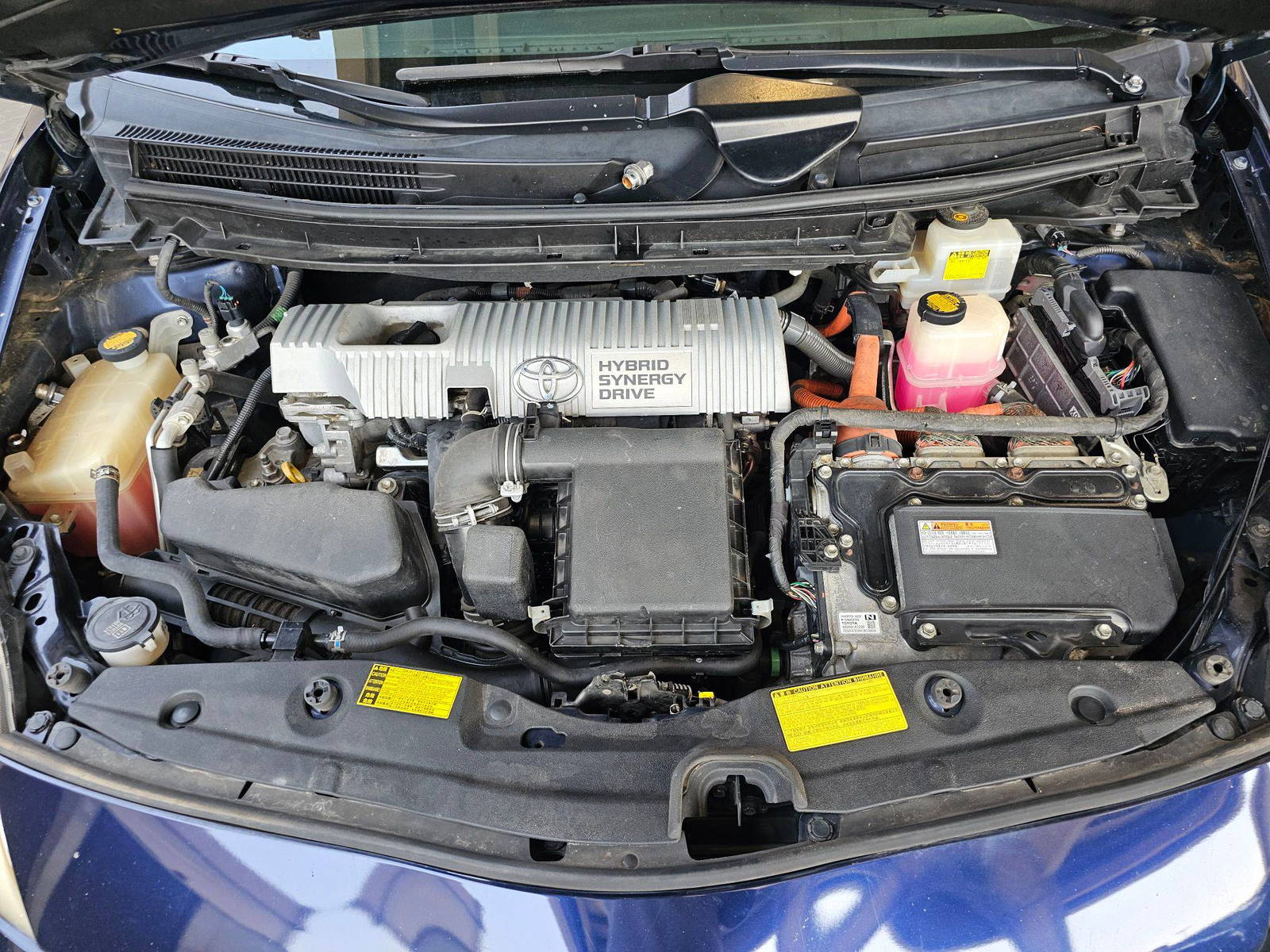 2014 TOYOTA PRIUS — 185352 Miles — Lot E1757370 — Souq - Marhaba Auctions Used Cars - Image 10