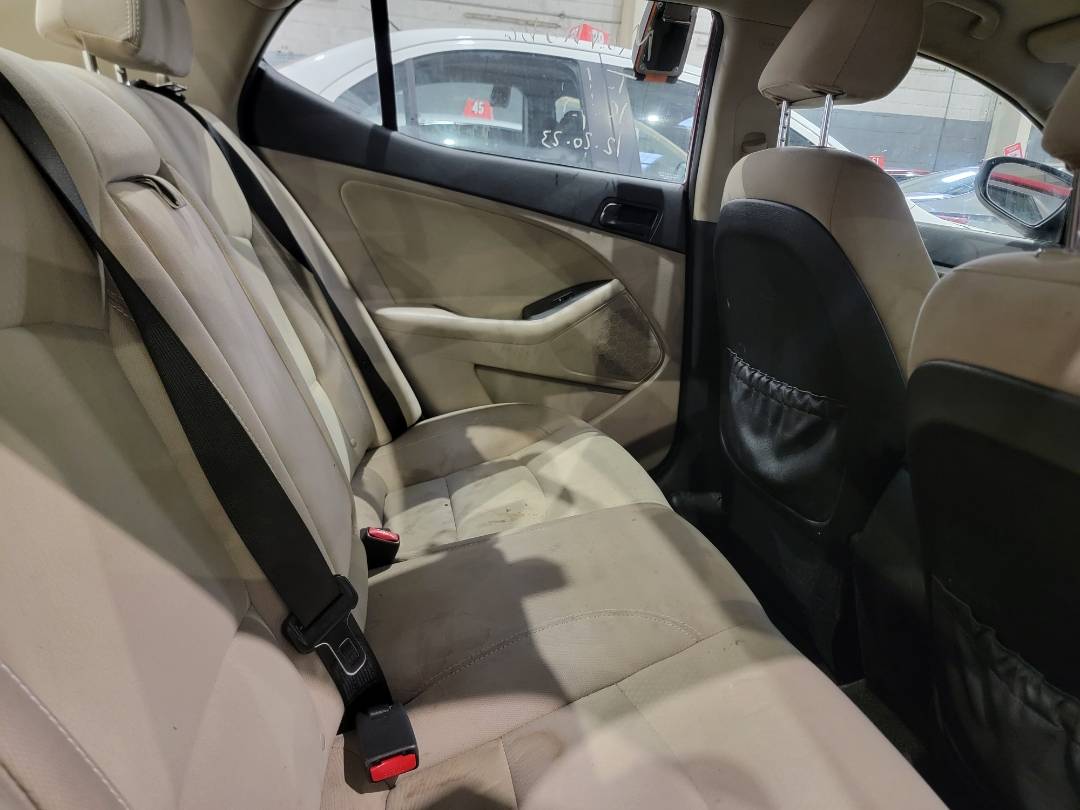 2015 KIA OPTIMA — 163717 Miles — Lot 38072656 - Marhaba Auctions Used Cars - Image 6
