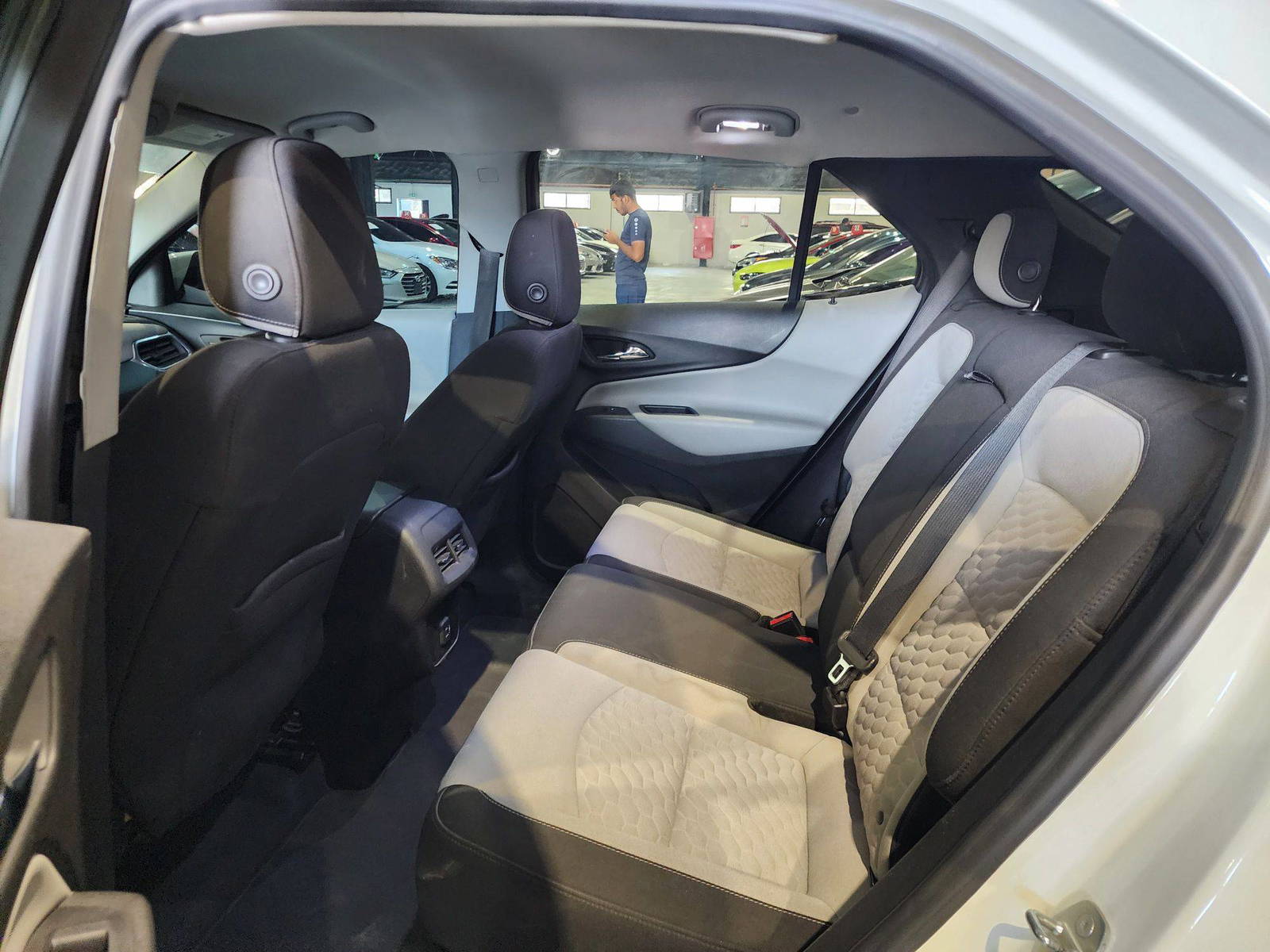 2019 CHEVROLET EQUINOX — 147984 KM — Lot 263438 — Al Quoz - Marhaba Auctions Used Cars - Image 7