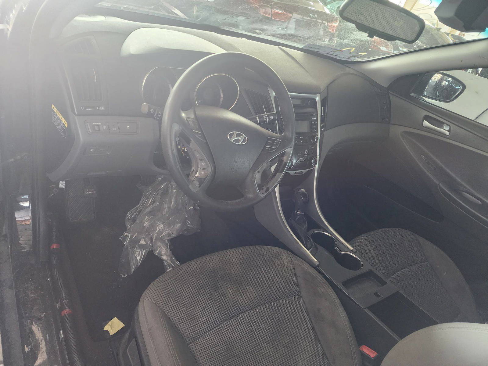 2013 HYUNDAI SONATA — 210442 Miles — Lot 37561025 - Marhaba Auctions Used Cars - Image 4