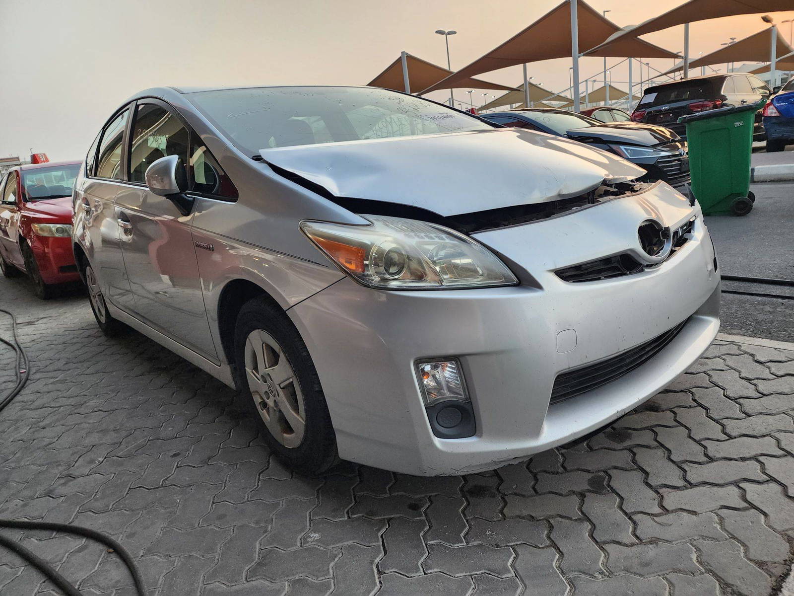 2010 TOYOTA PRIUS — 230000 Miles — Lot 39214059 — Souq - Marhaba Auctions Used Cars - Image 4