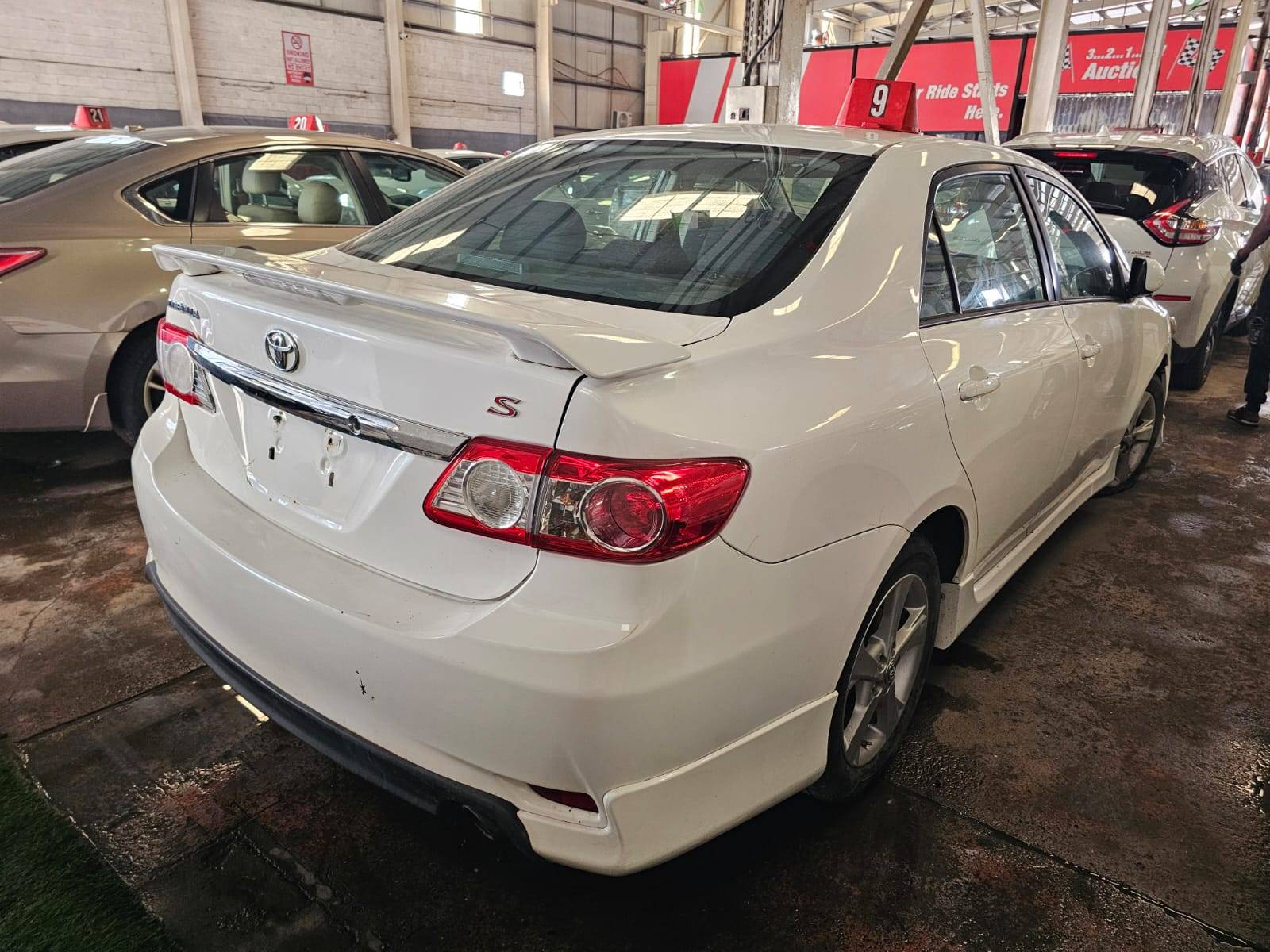 TOYOTA COROLLA 2013 view 2
