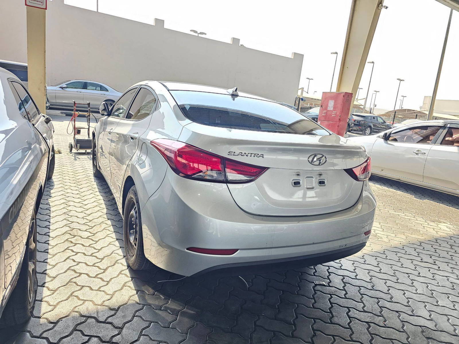 2016 HYUNDAI ELANTRA — 130384 Miles — Lot 816933 — Souq - Marhaba Auctions Used Cars - Image 5