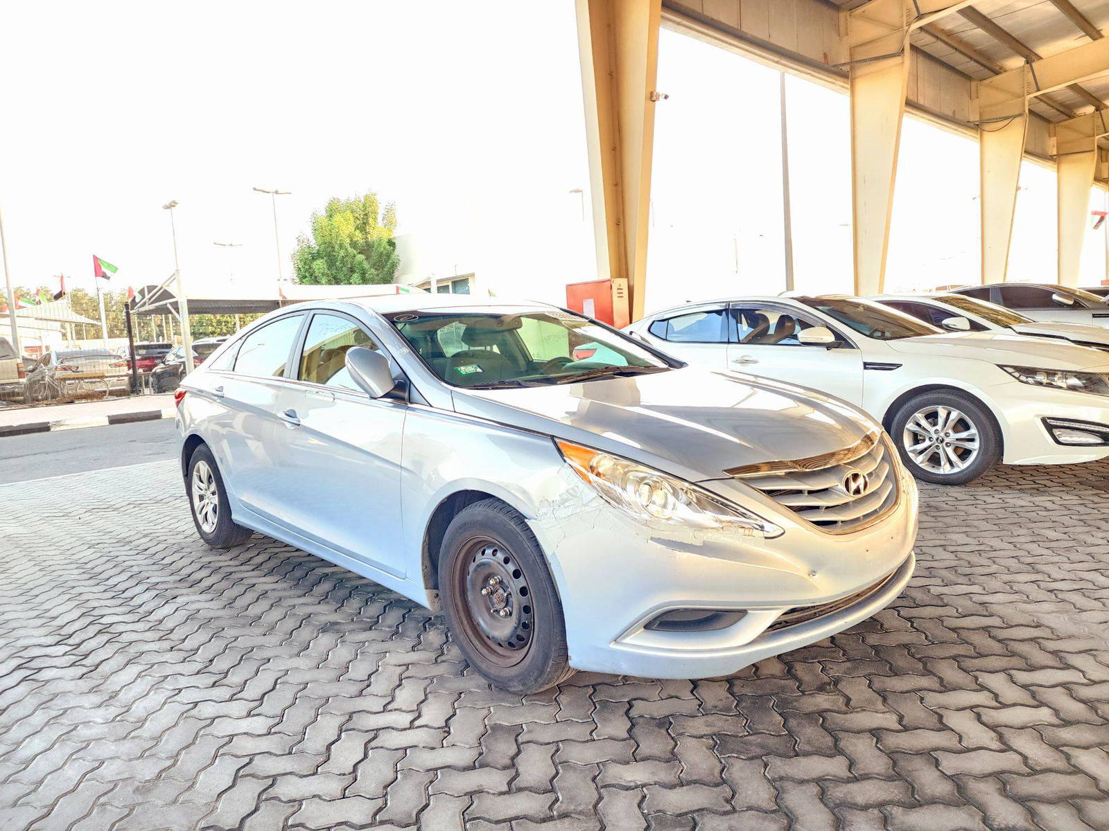 2013 HYUNDAI SONATA — 138427 Miles — Lot 507846 — Souq - Marhaba Auctions Used Cars - Image 4