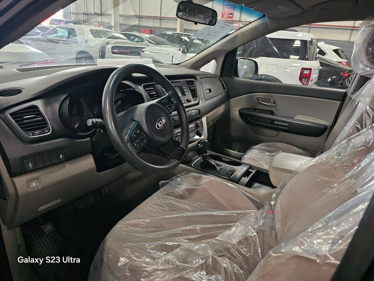 KIA SEDONA 2017 - Marhaba Auction Used Cars - Image 8