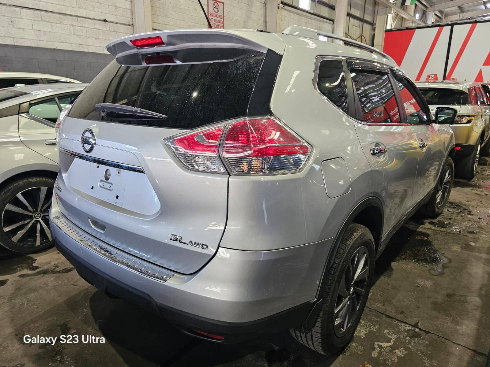 2016 NISSAN ROGUE — 130568 Miles — Lot 8C2488510 — Main - Marhaba Auctions Used Cars - Image 4
