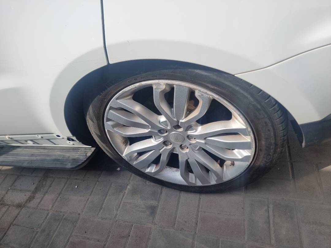 LAND ROVER RANGE ROVER SPORT HSE 2014 - Marhaba Auction Used Cars - Image 10